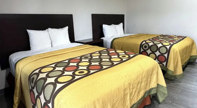 Четырёхместный номер Standard 6 Rivers Motel Fortuna near Hwy 101