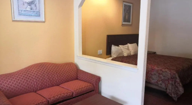 Одноместный номер Standard Scottish Inn & Suites