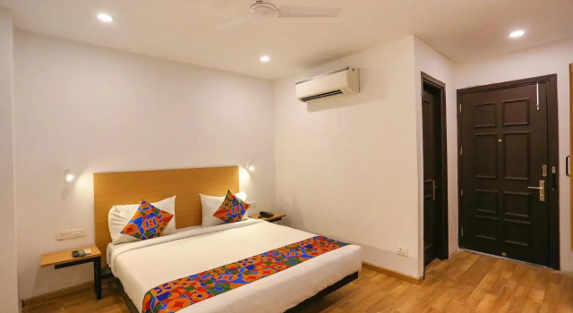 FabHotel Moro Paschim Vihar, Забронировать Отель Отели Нью-Дели 3 звезды, 3*