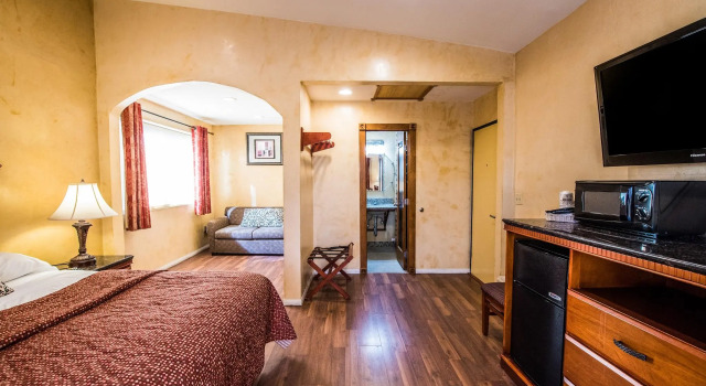 Hollywood Downtowner Inn