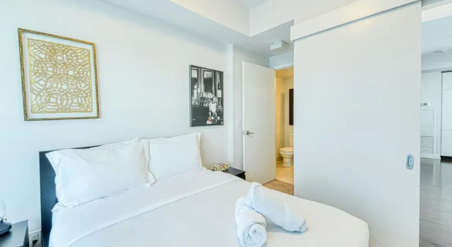 Люкс Grand City View Suites - Near CN Tower