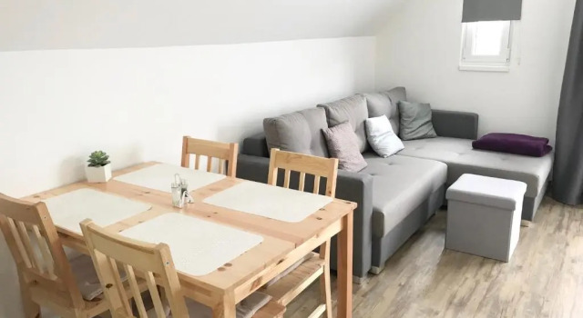 Апартаменты с балконом Dombay House