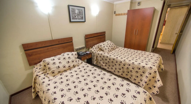 Hotel Sahara Inn, Забронировать Отель Отели в центре Сантьяго, в центре, Парковка, недорого