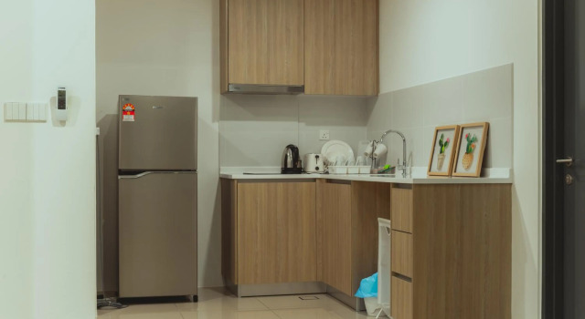 Muji Home 1 - Sea and City View 2BR at 218 Tropicana NEAR Komtar FoodHeaven Heritage with Netflix, Prenota Hotel George Town Penang