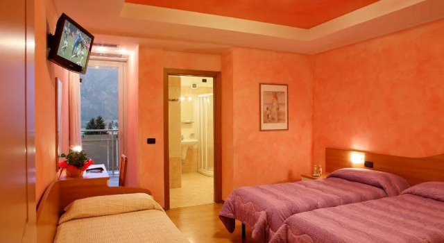 Hotel Castel Lodron, Забронировать Отель Сторо Chiese Valley