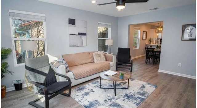 Коттедж с 4 комнатами Adorable 4BR 2BA Close to Riverwalk and Downtown