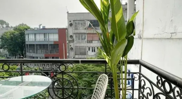 Cozy Saigon Sunset Apartment - Steps to Bui Vien Nightlife