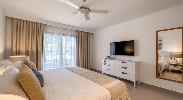 Luxury 3 Bedroom Apartment at the Beach, Book Lejlighed Bavaro Punta Cana