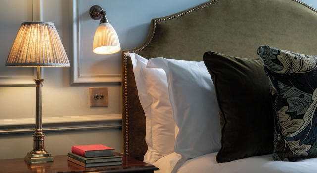 Номер Deluxe Dumbleton Hall Hotel