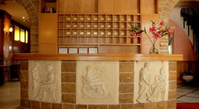 Melissa Hotel, Забронировать Отель Элефсис Элевсин