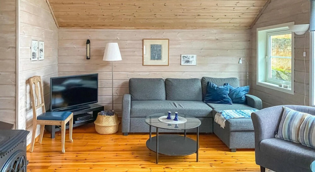 Beautiful Home in Lyngdal With 2 Bedrooms and Wifi, Rezervovat Hotel Hotely v Southern Norway s parkováním, Parkování