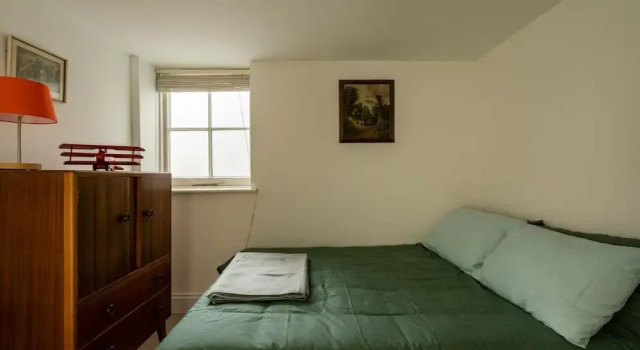 Fantastic 2 Bedroom Hideaway in the Heart of Lewes, Забронировать Отель Льюис South Downs, рядом с Malling Down Nature Reserve