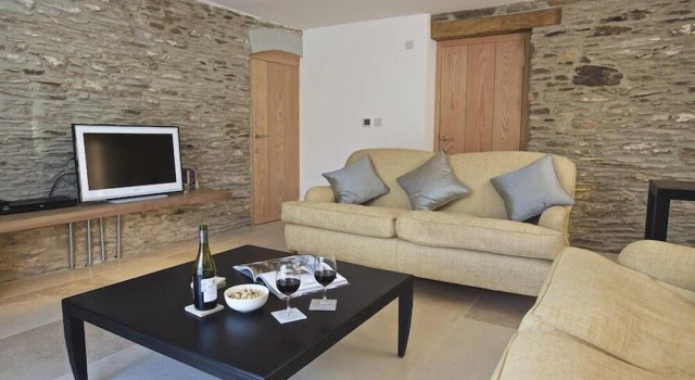 The Old Milking Shed, Book Hotel Thurlestone Devon