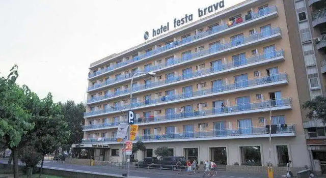 Festa Brava, Varaa Hotelli Hotellit Costa Brava uima-altaalla, Uima-allas