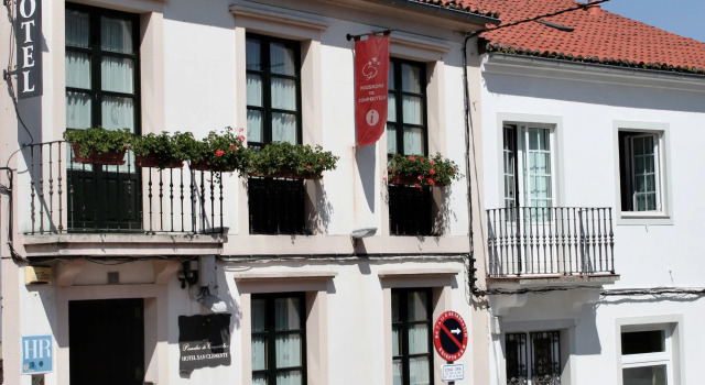 Hostal San Clemente by Pousadas de Compostela