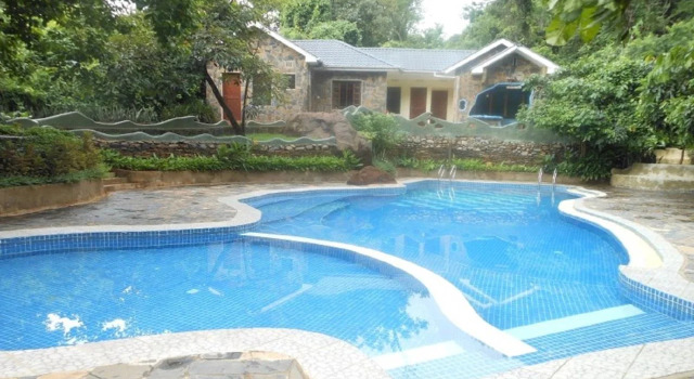 Udzungwa Falls Lodge, Đặt Khách sạn Khách sạn ở Mikumi có hồ bơi, Hồ bơi