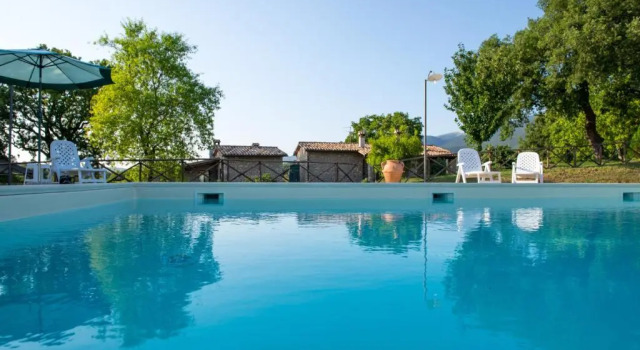 Casa Trastullo, Varaa Hotelli Massa Martana Umbria