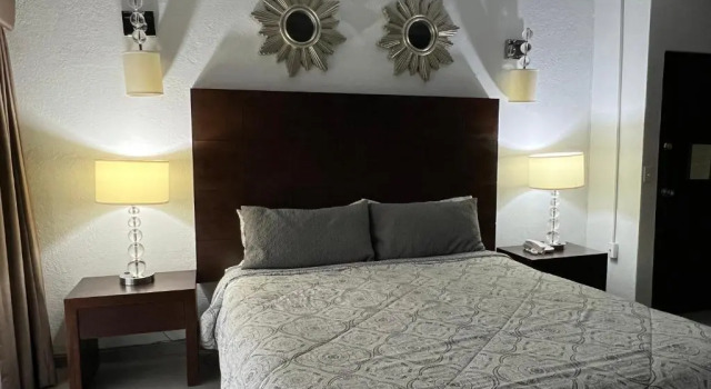 Полулюкс Hotel Casa del Sol
