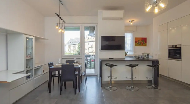 Lotto - Super Modern Penthouse in Fiera Milano City Area, Prenota Appartamento Hotel a Milano con parcheggio, vicino a Stazione Metro QT8, Parcheggio