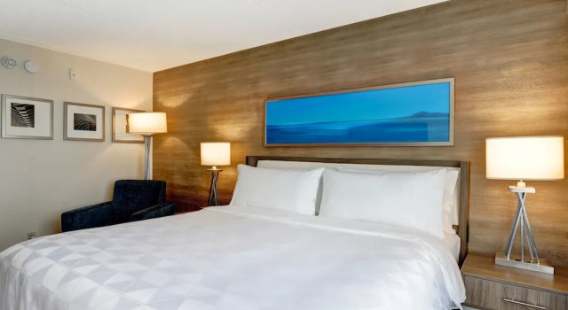 Номер Premium Holiday Inn - Mississauga Toronto West by IHG