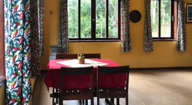 OYO Vila Rica Country Club, Забронировать Отель Нова-Фрибургу штат Рио-де-Жанейро, рядом с Eduardo Guinle Stadium - Friburguense A.C.