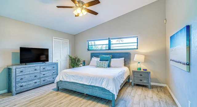 Cape Coral Home w/ Heated Pool, Dock & Gulf Access, Забронировать Дом для отпуска Виллы Кейп-Корал, Вилла