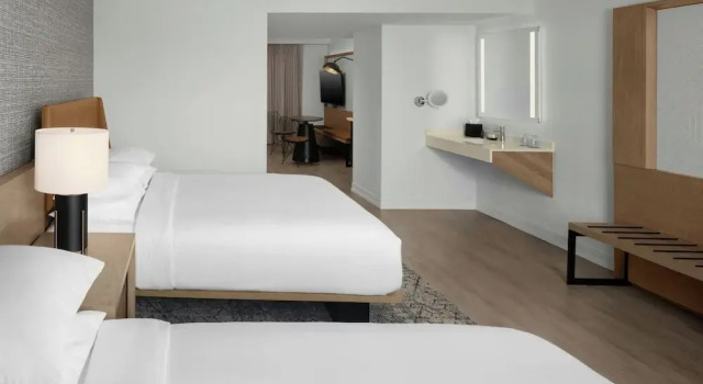Люкс c 1 комнатой Sheraton Suites Fort Lauderdale at Cypress Creek