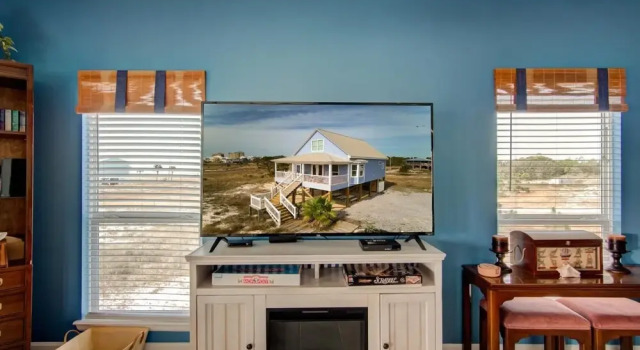 Spacious Family-Friendly House Near the Beach, Prenota Hotel Dauphin Island Alabama