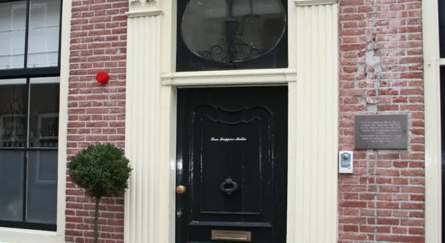 Koetsementen appartementen met strandcabine, Book Hotel Domburg 