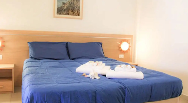 Hotel Club Mezzaluna