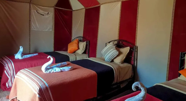 Overnight Berber Camp, Rezervovat Hotel Hotely v Meknes-Tafilalet s parkováním, Parkování