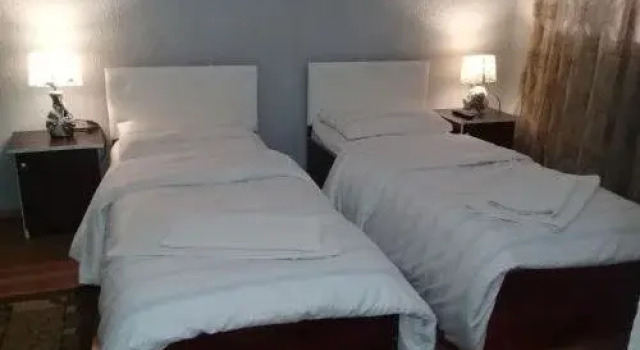 Hotel Lelo, Rezerwuj Hotel Hotele w Imereti z parkingiem, Parking