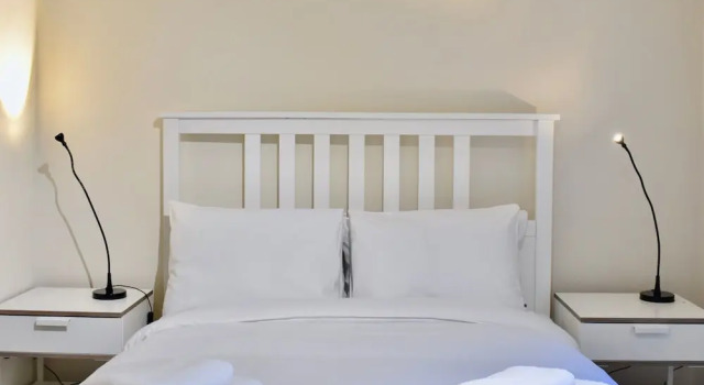 Modern 2 Bedroom House by the Station, Забронировать Отель Отели Исторического графства Суссекса 3 звезды, 3*