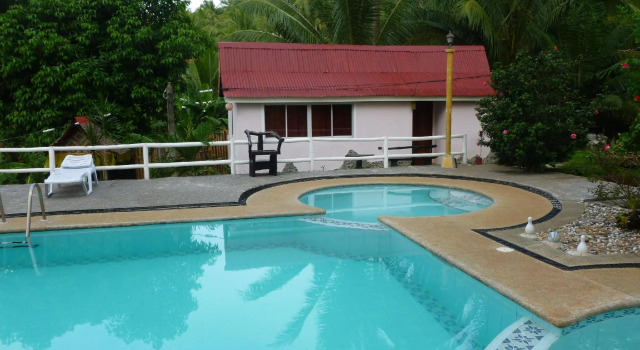 Коттедж D & A Seaside Cottages