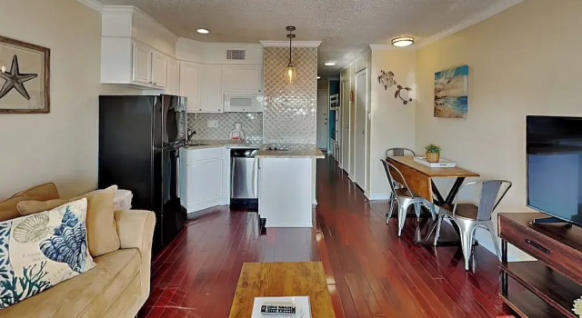 Casa Del Mar 350-front Facing