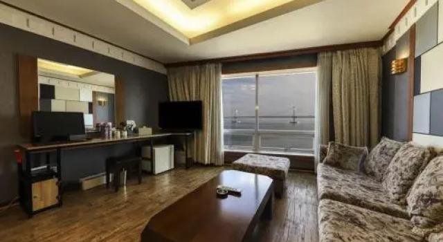 Bridge Hotel, Buchen Sie Hotel Suyeong-Gu Busan, in der Nähe von U-Bahnhof Gwangan