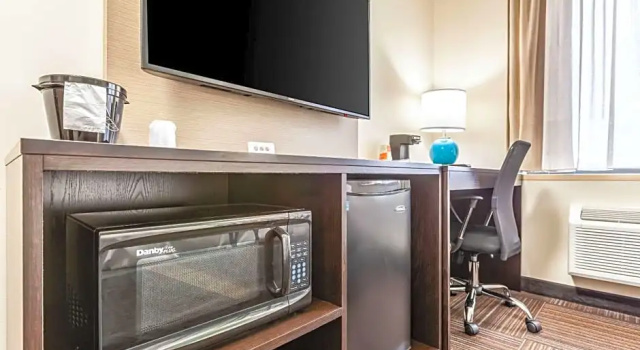 Номер Standard Van Wyck Hotel & Suites Near JFK Airport