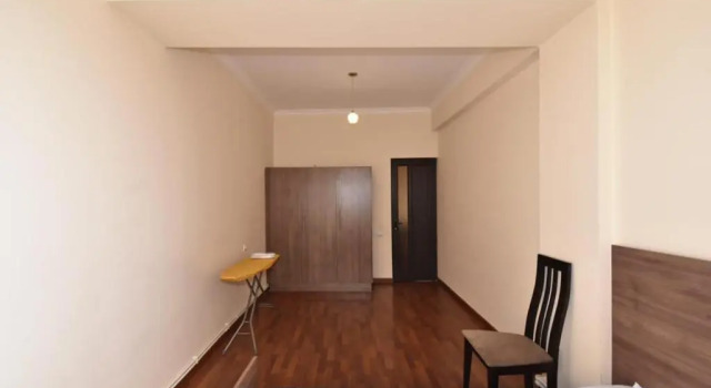 Mashtoc33 New apartment Yerevan center, Забронировать Апартаменты/квартира Отели Еревана с парковкой, рядом с Площадь Республики, Парковка