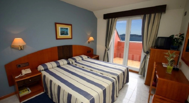 Номер Standard с балконом Hotel Spa Nanin Playa