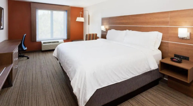 Run of House Holiday Inn Express Rome-East by IHG