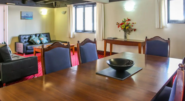 Шестиместный номер Standard Camelot Motor Lodge