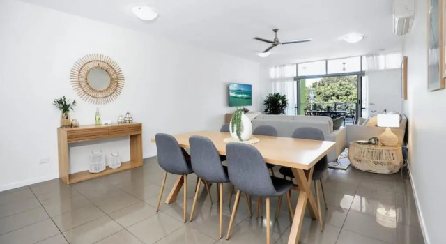 Апартаменты с балконом Parkview City Apartment 201