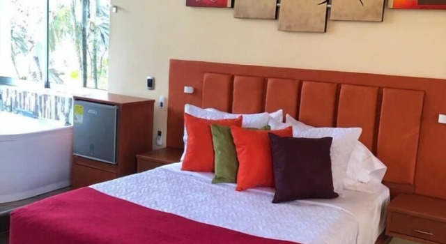 Hotel Spa Excalibur, Reservar Resort Hotéis em Cundinamarca com estacionamento, Estacionamento