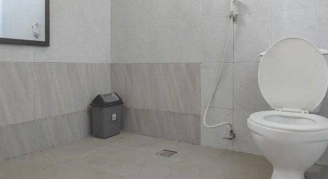Номер Standard OYO 93051 Wisma Syariah Buloe Near Lapangan Abubakar Lambogo Batili Enrekang