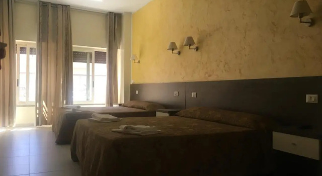 Четырёхместный номер Standard Tiburtina Hotel Holiday