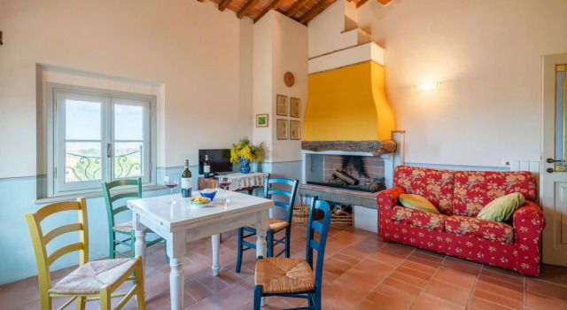Beautiful Apartment in Lari With 2 Bedrooms, Wifi and Outdoor Swimming Pool
