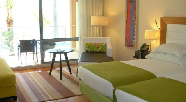 Двухместный номер Classic with sea side view Pestana Promenade Ocean Resort Hotel