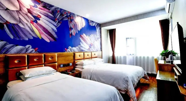 PAI Hotel·Linfen Hongdong  Lily Town, Book Hotel Linfen Shanxi