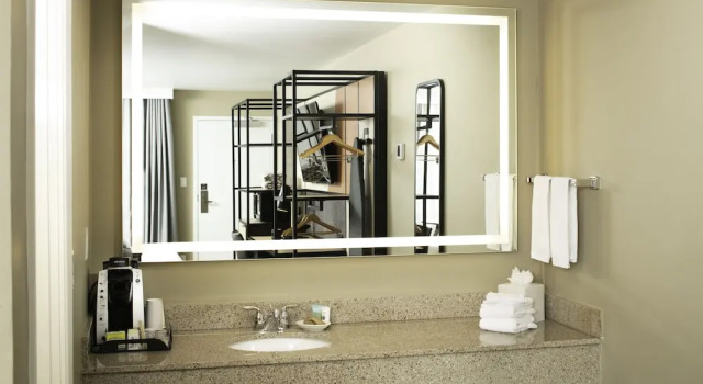 Standard Vierer Zimmer Waypoint Hotel
