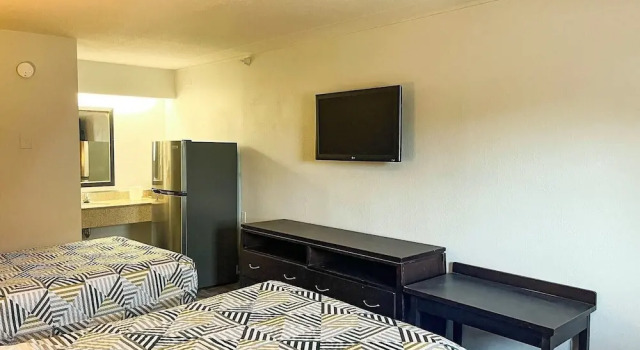Четырёхместный номер Deluxe Studio 6 Suites Dallas TX - Loop 12 West